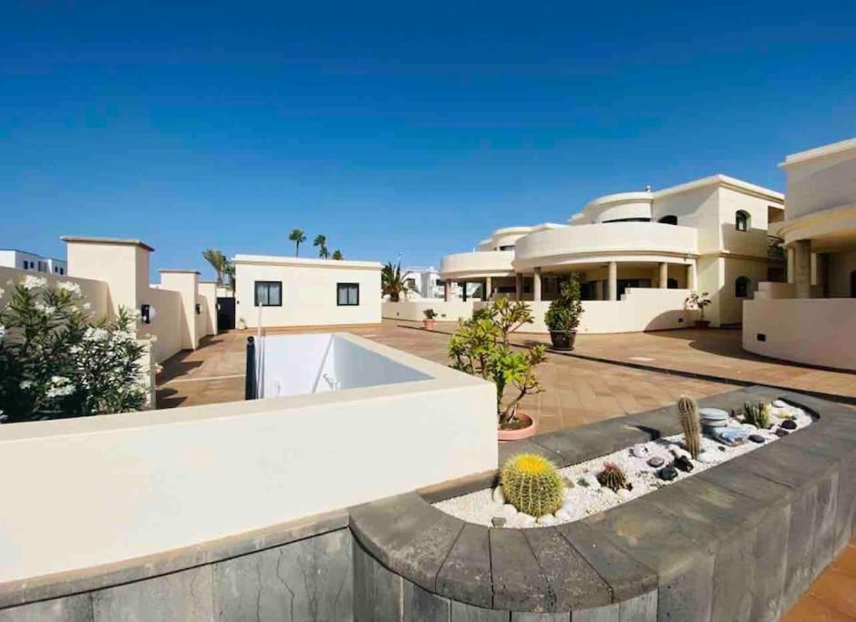 Riviera Park 7A - Air Con- Wi-Fi- Uk Channels- 5 Minutes Walking From The Sea Tías Exterior foto